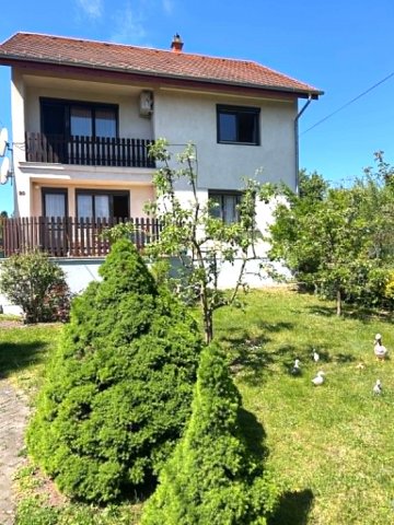 Eladó családi ház, Szombathelyen 149.9 M Ft, 7 szobás