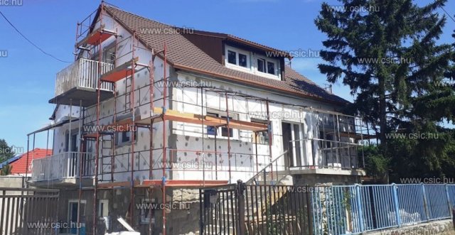 Eladó ikerház, Szentendrén 159 M Ft, 5 szobás