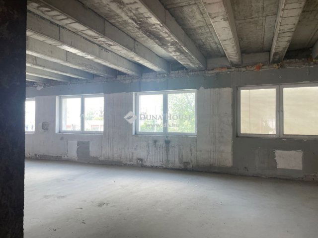 Eladó ipari ingatlan, Budapesten, XIII. kerületben 2060.4 M Ft