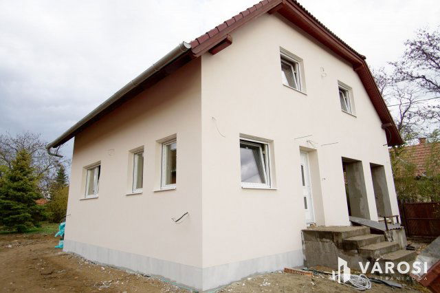 Eladó családi ház, Gyálon 125.9 M Ft, 5 szobás