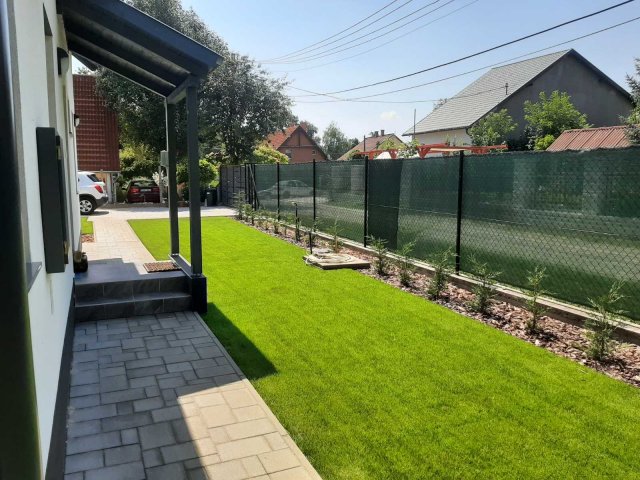 Eladó családi ház, Szigethalmon 145 M Ft, 5 szobás