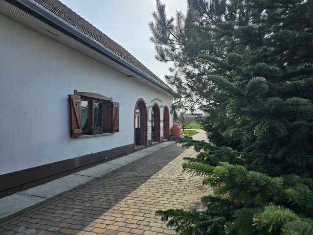 Eladó családi ház, Balatonlelleén 109 M Ft, 3 szobás