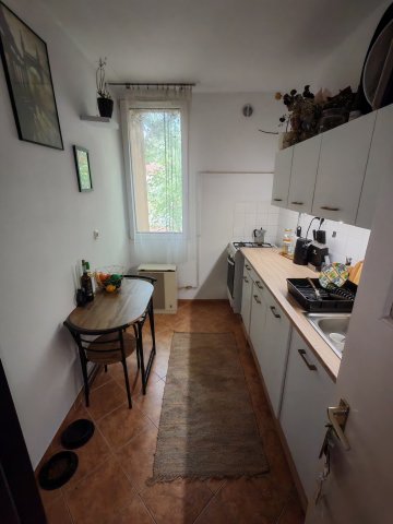 Eladó téglalakás, Szegeden, Közép fasoron 49 M Ft, 2 szobás