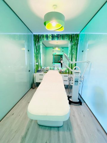 Kiadó üzlethelyiség, Baján 60 E Ft / hó, 2 szobás