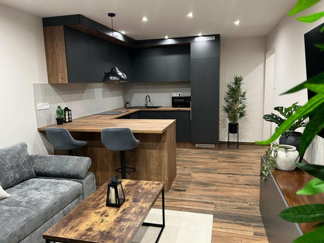 Eladó téglalakás, Szegeden, Szerb utcában 94.99 M Ft, 3+1 szobás