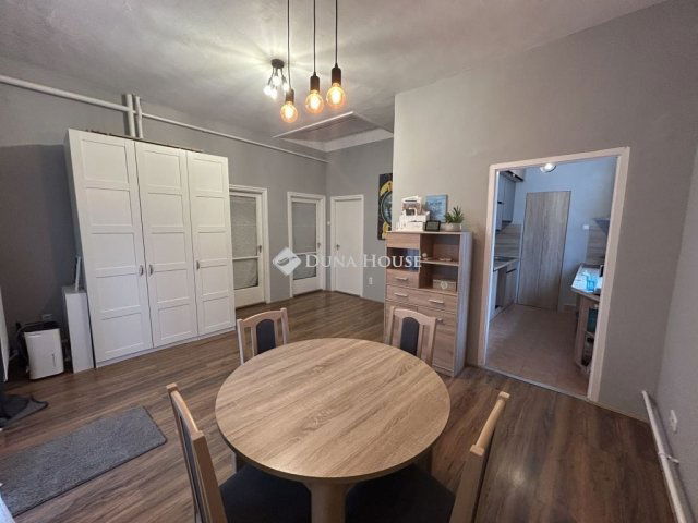 Eladó családi ház, Nyáregyházán 67 M Ft, 3 szobás