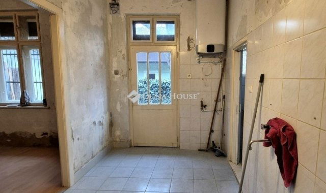 Eladó téglalakás, Budapesten, XVIII. kerületben 35 M Ft