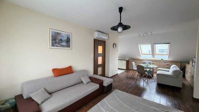 Eladó téglalakás, Baján 52.8 M Ft, 2 szobás