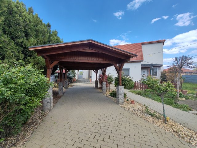 Eladó családi ház, Tószegen 129 M Ft, 4 szobás