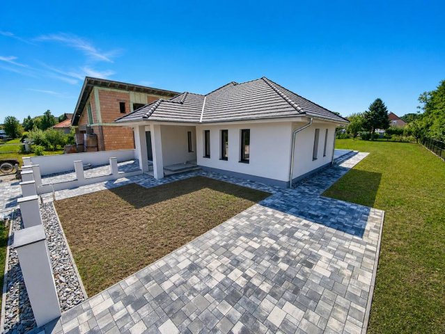 Eladó családi ház, Balatonszentgyörgyön 134.9 M Ft, 3 szobás