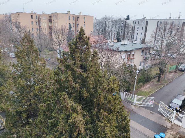 Eladó téglalakás, Budapesten, XIV. kerületben 55.9 M Ft