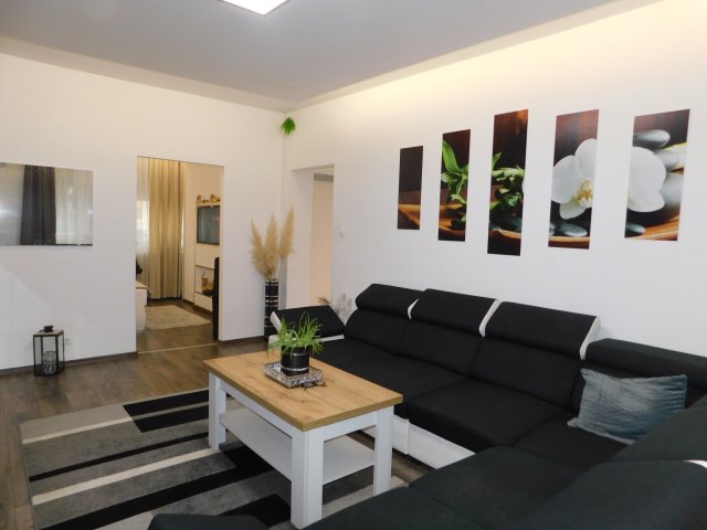 Eladó téglalakás, Keszthelyen 53.9 M Ft, 2 szobás