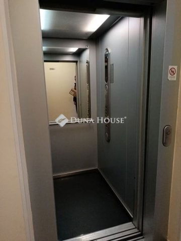 Eladó téglalakás, Budapesten, X. kerületben 84.9 M Ft, 3 szobás