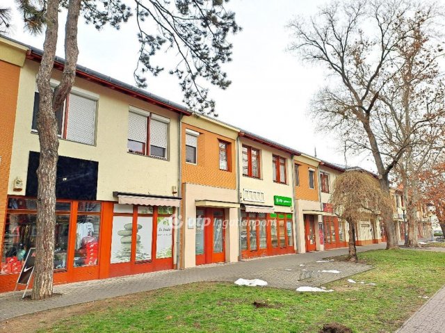 Eladó üzlethelyiség, Nagykőrösön 32 M Ft