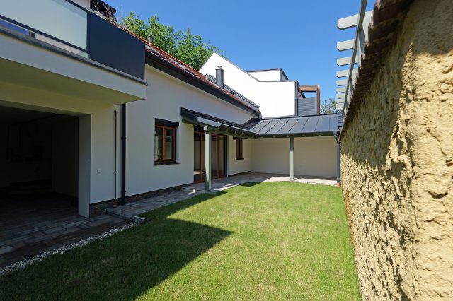 Eladó családi ház, Vácon 192 M Ft, 4 szobás