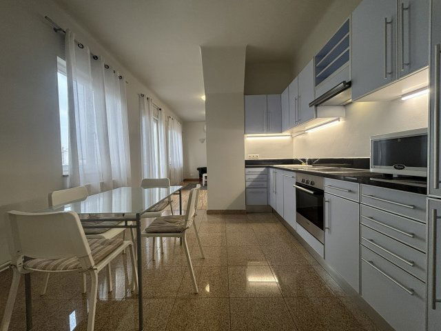 Kiadó téglalakás, albérlet, V. kerületben, Petőfi téren