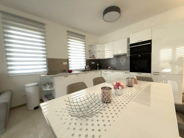 Eladó családi ház, Kecskeméten 119 M Ft, 4 szobás