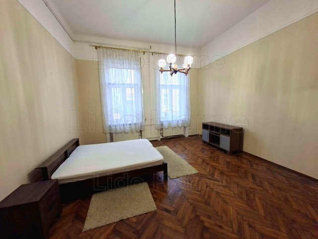 Eladó téglalakás, Kaposváron 69 M Ft, 1 szobás