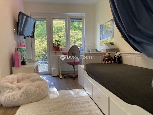 Eladó téglalakás, Budapesten, II. kerületben 135 M Ft