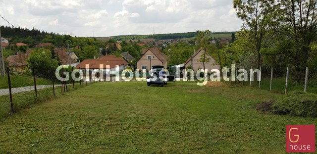 Eladó telek, Pécelen 37 M Ft / költözzbe.hu