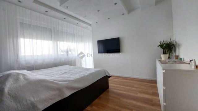 Eladó ikerház, Kecskeméten 139.9 M Ft, 4 szobás