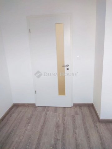 Eladó panellakás, Pécsett, Szántó Kovács János utcában