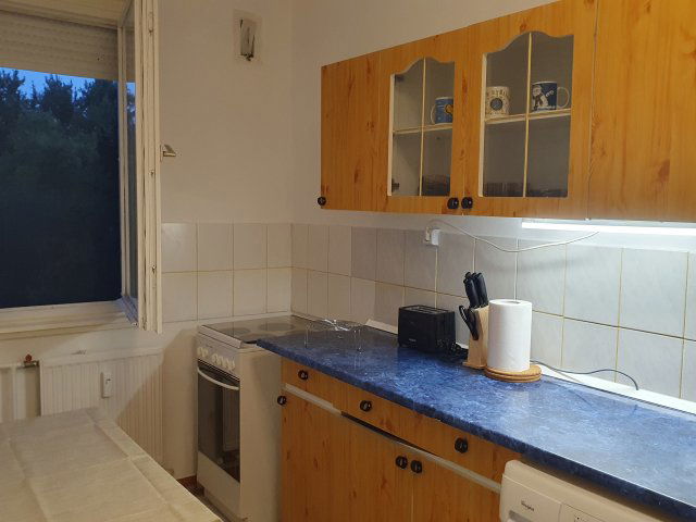 Eladó panellakás, Debrecenben 51.99 M Ft, 1+1 szobás