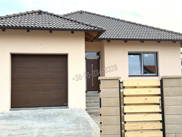 Eladó családi ház, Veresegyházon 149.9 M Ft, 5 szobás