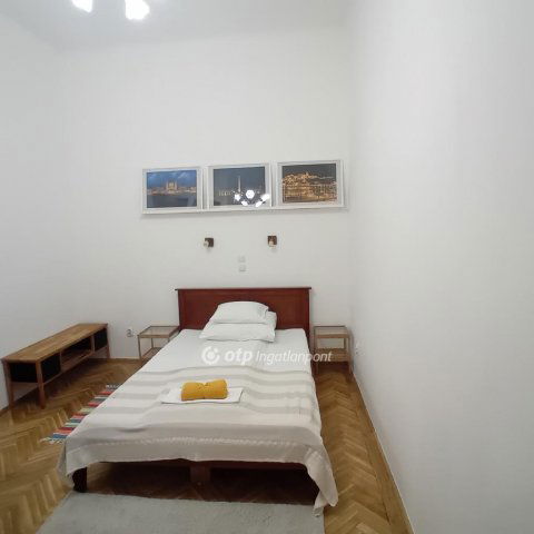 Eladó téglalakás, Budapesten, VII. kerületben 73 M Ft