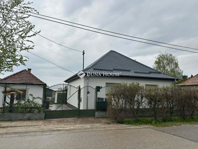 Eladó családi ház, Maglódon 85 M Ft, 3 szobás