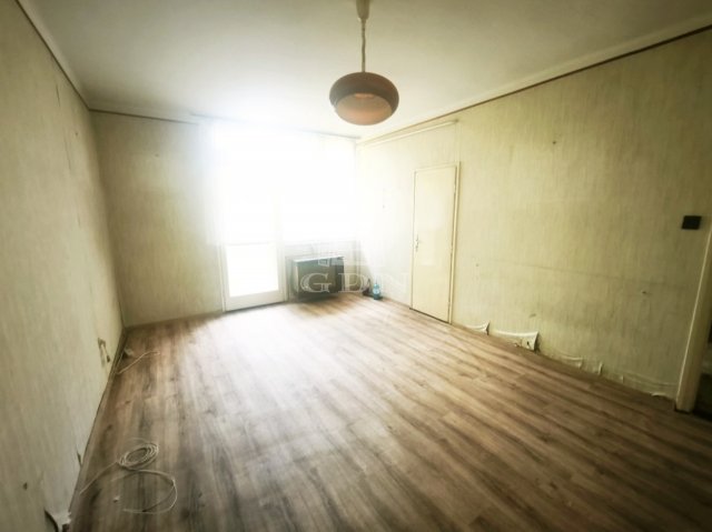Eladó téglalakás, Kecskeméten 33 M Ft, 1 szobás