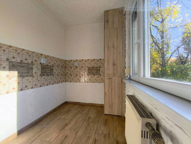 Eladó panellakás, Békésen 18.5 M Ft, 2+1 szobás