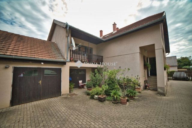 Eladó családi ház, Körmenden 64.9 M Ft, 6 szobás