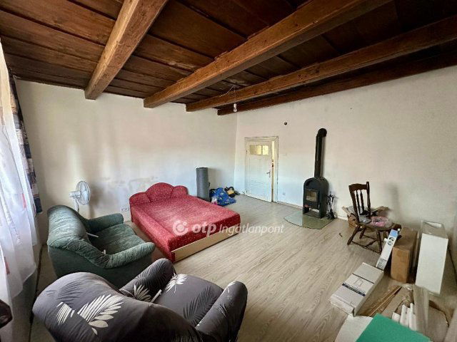 Eladó családi ház, Vidon 15.9 M Ft, 2 szobás