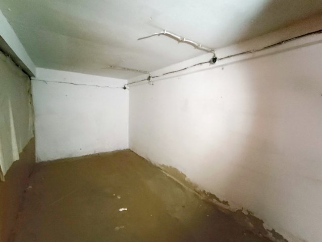 Kiadó garázs, Nyíregyházán 30 E Ft / hó / költözzbe.hu