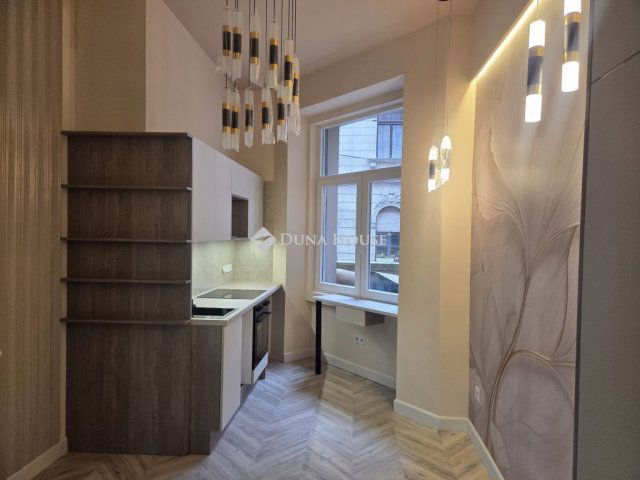 Eladó téglalakás, Budapesten, VII. kerületben 50.9 M Ft