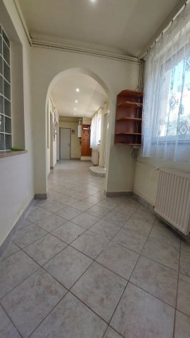 Kiadó sorház, albérlet, XVI. kerületben, Sándor utcában