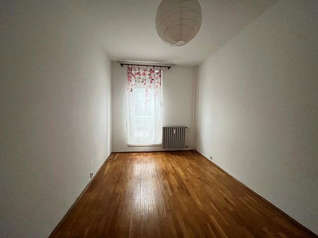 Eladó panellakás, Budapesten, III. kerületben 106.9 M Ft