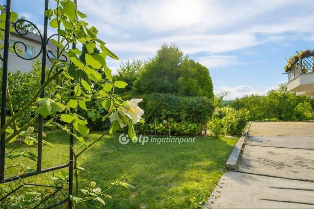 Eladó sorház, Budapesten, II. kerületben 285 M Ft, 2+2 szobás