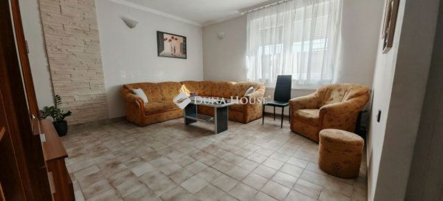 Eladó családi ház, Zalaegerszegen 99.5 M Ft, 7 szobás