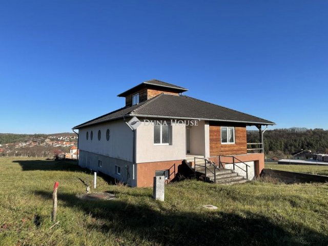 Eladó családi ház, Berkenyén 100.99 M Ft, 4 szobás