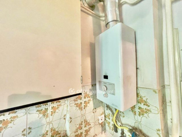 Eladó családi ház, Győrött 91.9 M Ft, 5 szobás