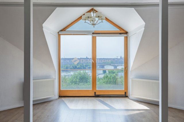 Eladó téglalakás, Budapesten, II. kerületben 170 M Ft, 3 szobás