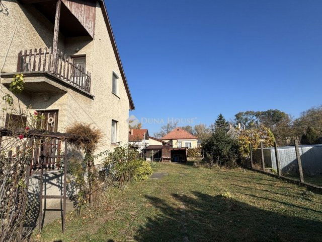 Eladó családi ház, Süttőn 71.5 M Ft, 4 szobás