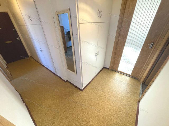 Eladó panellakás, Gödöllőn 59.9 M Ft, 2 szobás