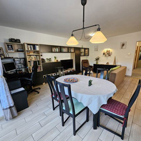 Eladó ikerház, Dunakeszin 165 M Ft, 5 szobás