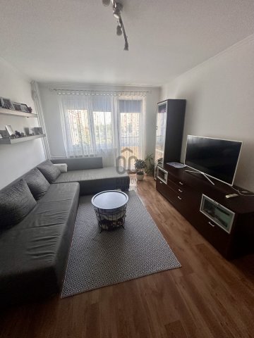 Eladó panellakás, Győrött 61.9 M Ft, 4 szobás