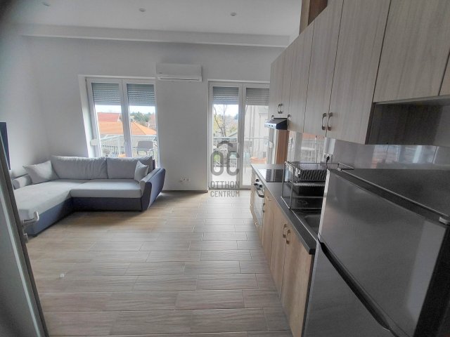 Eladó téglalakás, Szigetszentmiklóson 58.9 M Ft, 3 szobás