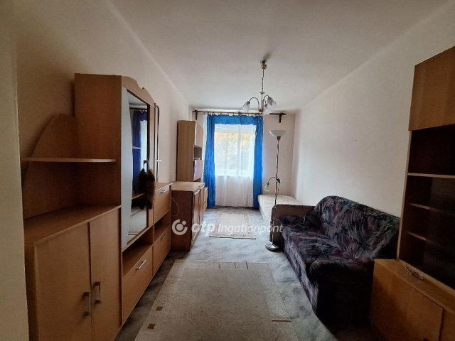 Eladó téglalakás, Mosonmagyaróváron 42 M Ft, 2 szobás