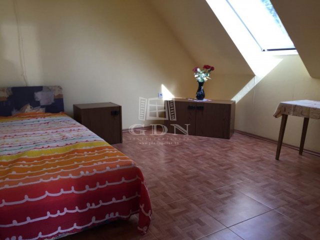 Kiadó családi ház, albérlet, Szigethalmon 180 E Ft / hó
